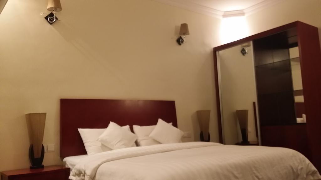 Rimal Suites Apartments Szalála Szoba fotó