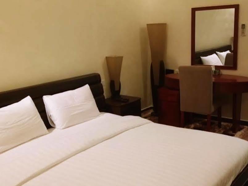 Rimal Suites Apartments Szalála Kültér fotó