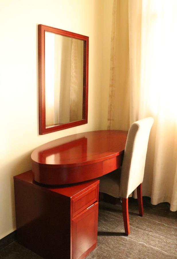 Rimal Suites Apartments Szalála Kültér fotó
